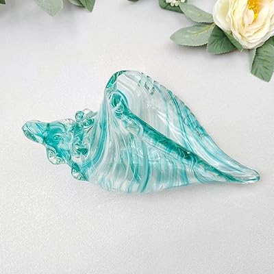 Sculpture de coquille de conque en verre soufflé à la main de the
