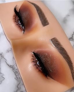 Palette de visage 3d pour la pratique du maquillage palette réaliste