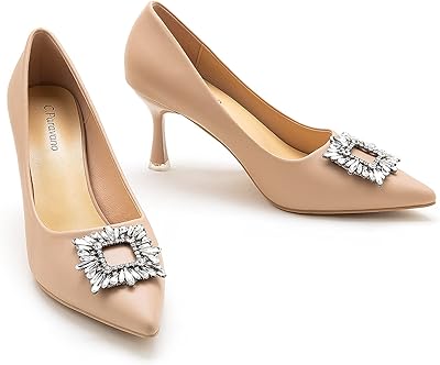 Chaussures à talons hauts pour femme avec talon aiguille i escarpins au design élégant avec boucle et bout pointu. Diaytar Sénégal : Innovation, diversité et accessibilité