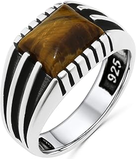 Une élégante bague en argent sterling 925 avec un design spécial pour hommes