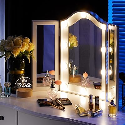 Miroir de maquillage à trois volets avec lumières led à trois volets