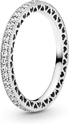 Bague en argent sterling parsemée d'une pierre de zircone cubique en forme