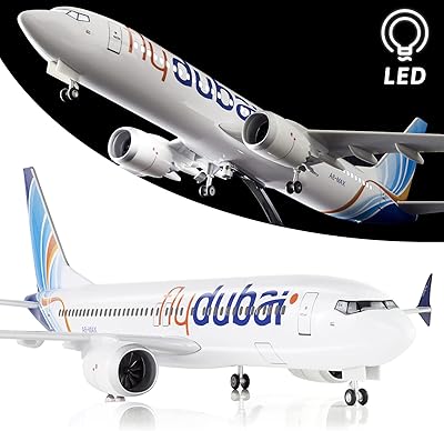 Modèle d'avion lucy fun park dubai boeing 737 à l'échelle 1: 130, modèles