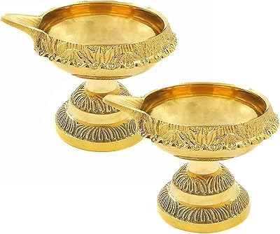 Lampe à huile pooja pooja en laiton fait main diya en cuivre