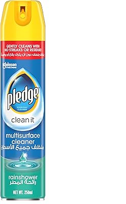 Nettoyant multi-surfaces pledge de clean at rain shower, nettoie en douceur sans laisser