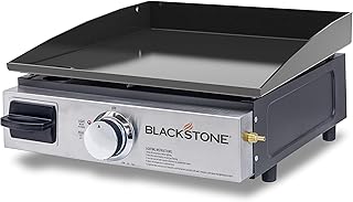 Gril de comptoir blackstone pour la cuisine en plein air pendant le camping