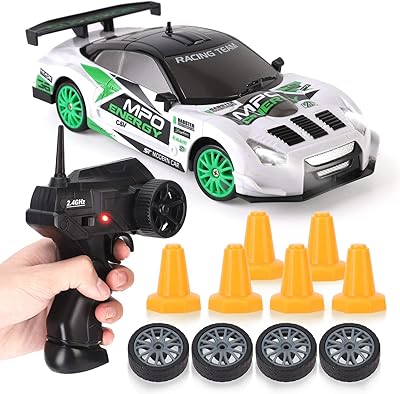 Voiture de sport rc 1/24 2,4 ghz 4 roues motrices avec lumière led