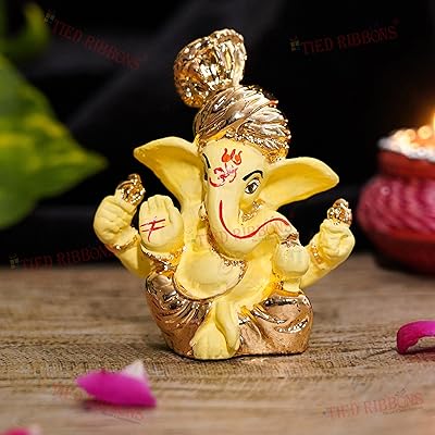 Statue de ganesha à rubans de marée pour tableau de bord de voiture