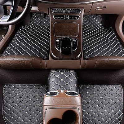 Un ensemble de tapis de sol imperméables de luxe au design universel