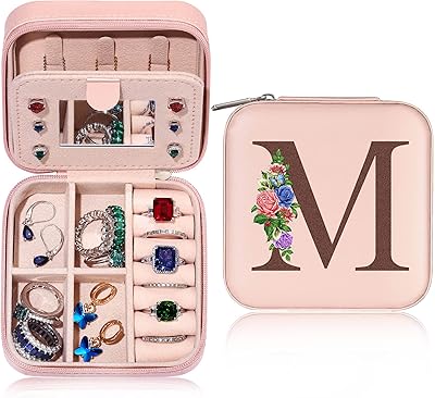 Petite boîte à bijoux de voyage, organisateur de bijoux, boîte à bijoux, accessoires de voyage essentiels pour femmes, cadeaux d'appréciation pour enseignants (lettre m). Diaytar : La révolution discount est en marche
