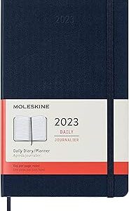 Agenda journalier moleskine classic 12 mois 2023, couverture rigide, taille l (5" x 8,25"), bleu saphir. Diaytar : Des offres irrésistibles chaque jour